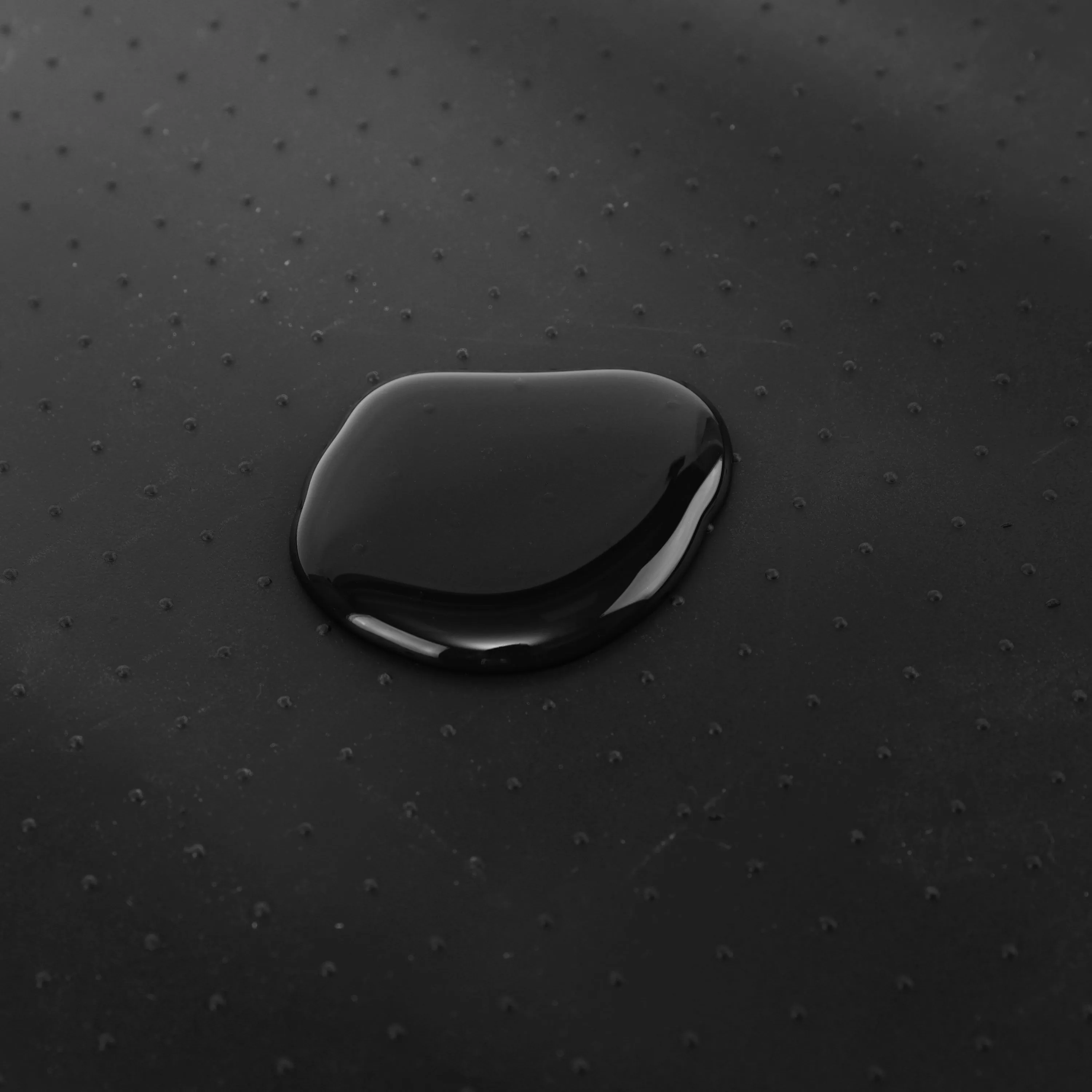 SILICONE MESS FREE BLACK PLACEMAT